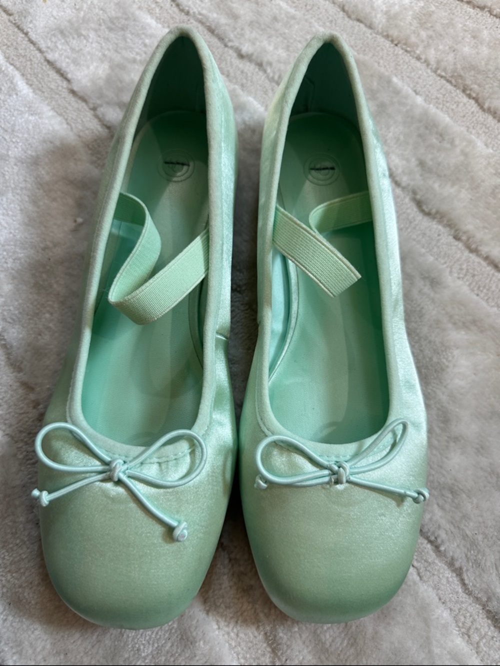 Urban Outfitters Mint Green Ballet Flats with Bow